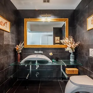 The Boutique - Iconic In Galleria Duomo With Private Parking Appartamento